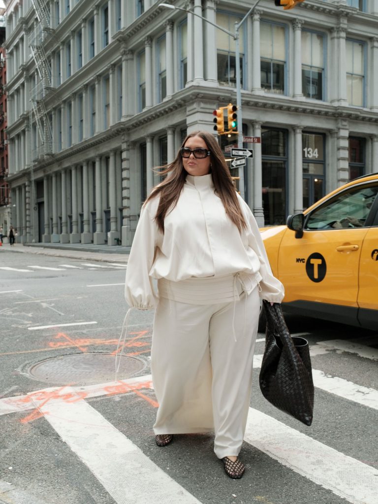Emma Arletta Makes Monochrome Plus Size Style Look So Chic