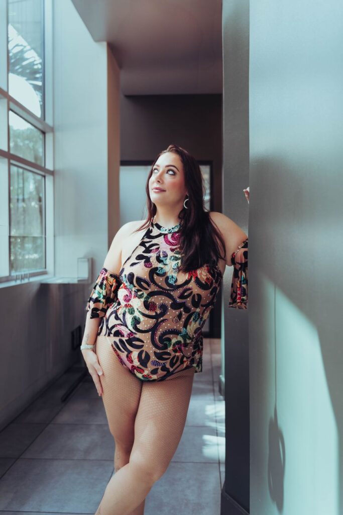 Plus Size Dress For A Holiday Party: Flattering Styles and Outfit Ideas for Every Celebration
