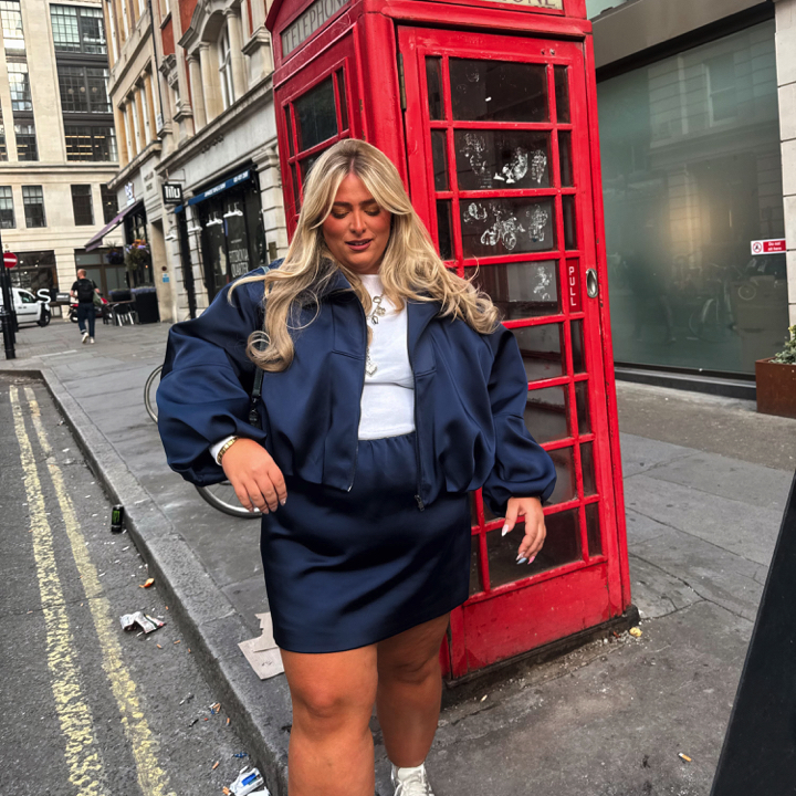 Honor Hopkins Shows How to Make Navy Blue Feel Fresh and Effortless