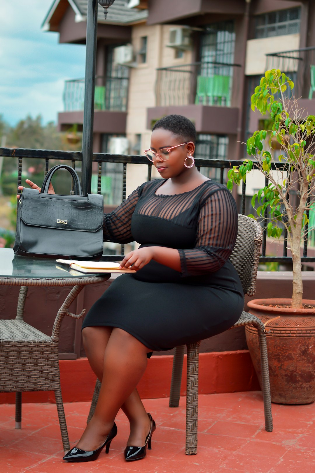 How to Practice Body Positivity When You’re Plus Size: Confidence Tips for Every Outfit