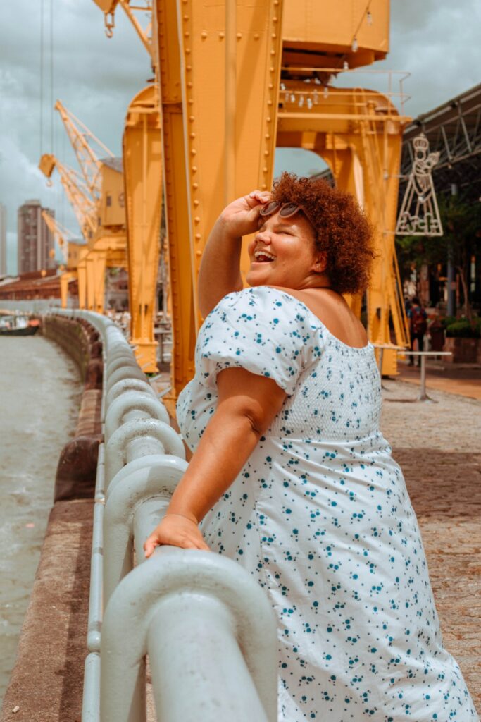 Comfortable Plus Size Travel Outfits for Long Flights, Road Trips, and Sightseeing